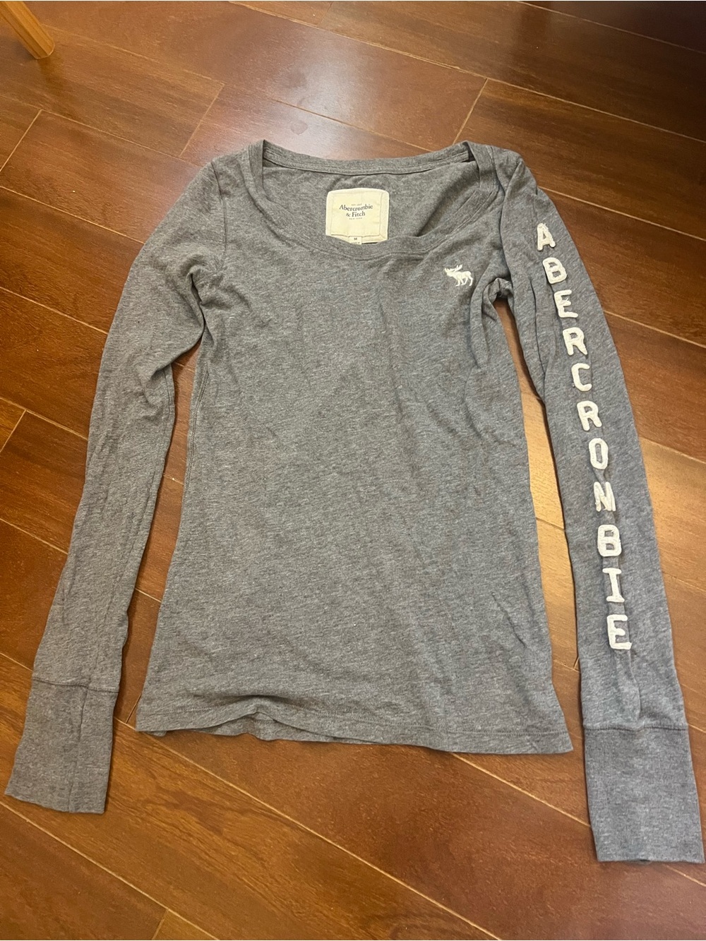Abercrombie & Fitch Women's Long Sleeve Scoop Neck Tee - Gray